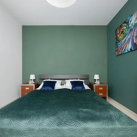 Lägenhet Przytulny Apartament Dla 4 Osob Z Parkingiem By Renters
