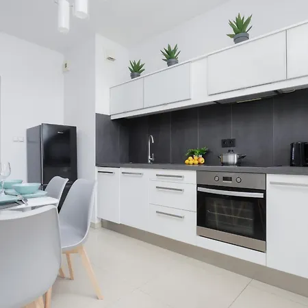 Przytulny Apartament Dla 4 Osob Z Parkingiem By Renters Lägenhet Warszawa
